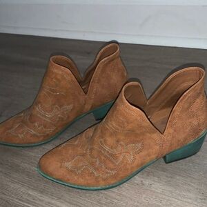 Women's booties size 8